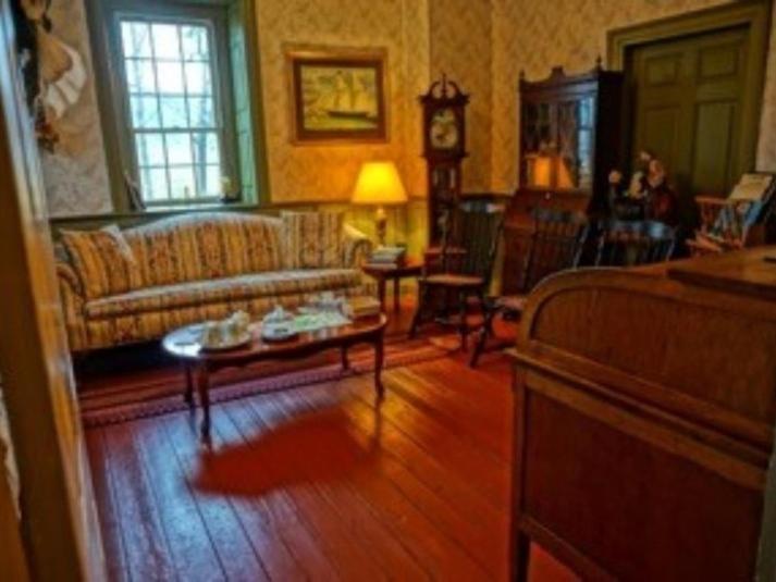Brownstone Colonial Inn Reinholds Buitenkant foto